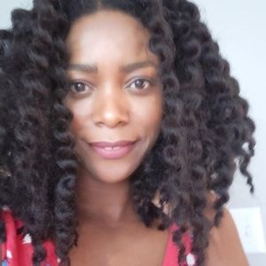 Meet your Posher, Nina